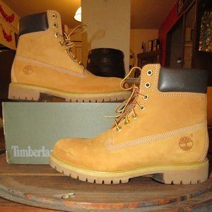 Timberland 6 IN Boots - size 9